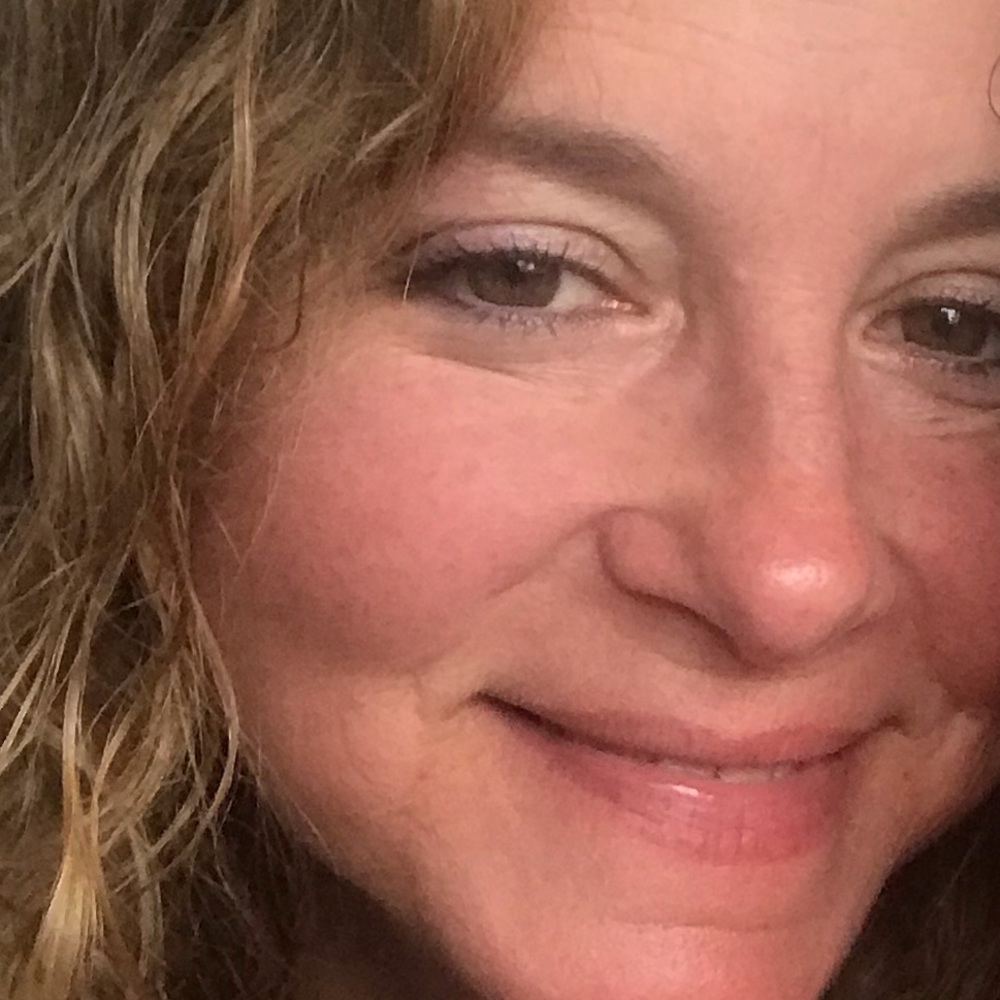 Meet your Posher, Debbie